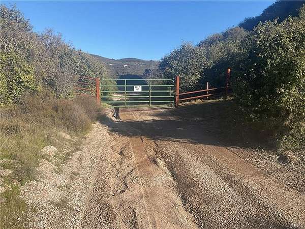323 Acres of Agricultural & Residential Land for Sale in Lockwood, California