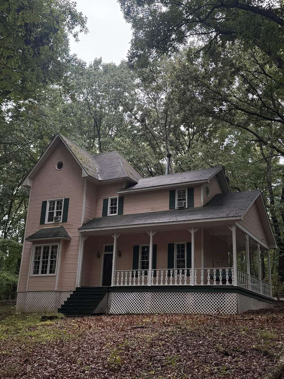 7.2 Acres of Land with Home for Sale in Rossville, Tennessee