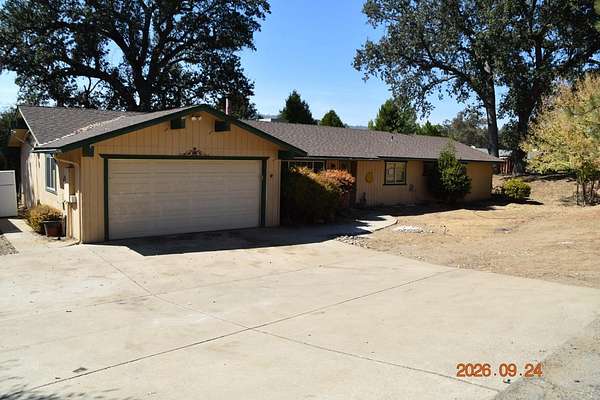 2.38 Acres of Land with Home for Sale in Ahwahnee, California
