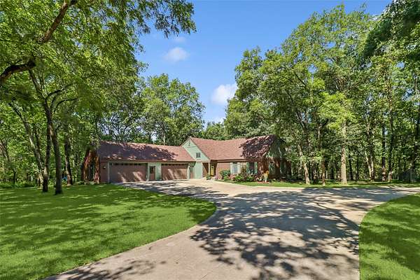 3.22 Acres of Land with Home for Sale in Indianola, Iowa