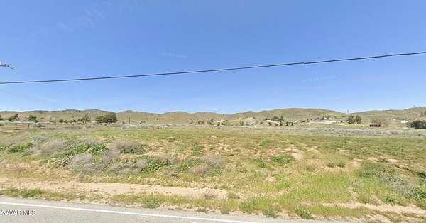 4.13 Acres of Land for Sale in Leona Valley, California