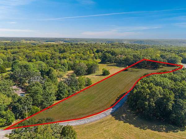 5.19 Acres of Residential Land for Sale in Strafford, Missouri