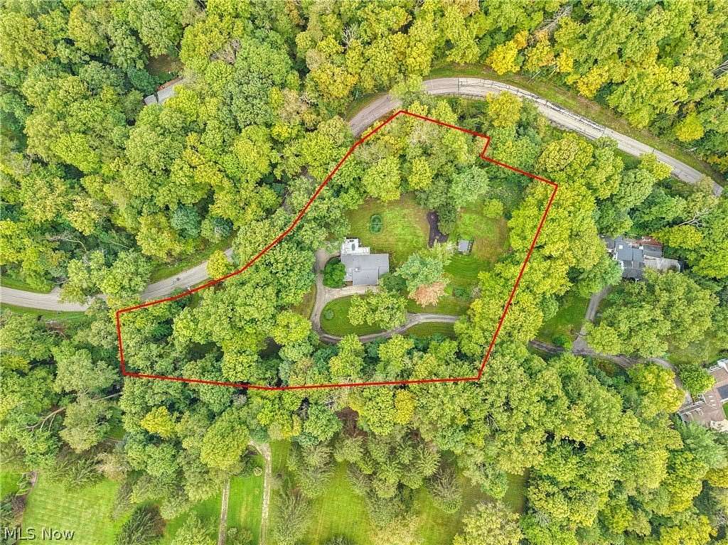 2.8 Acres of Land with Home for Sale in Gates Mills, Ohio