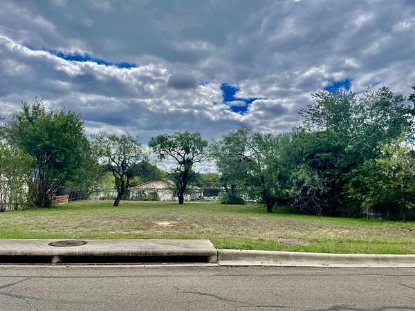 0.24 Acres of Residential Land for Sale in Meadowlakes, Texas