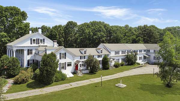 40 Acres of Improved Mixed-Use Land for Sale in Damariscotta, Maine