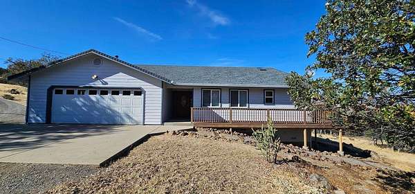 8 Acres of Land with Home for Sale in Hornbrook, California
