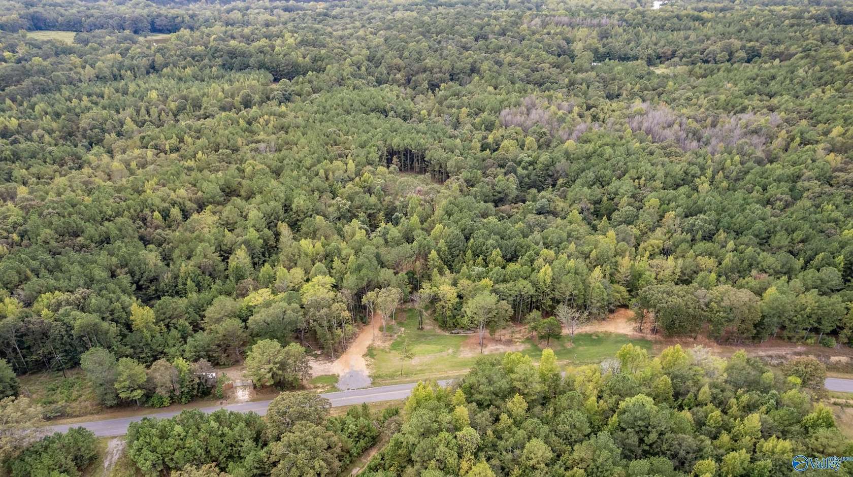 24 Acres of Recreational & Residential Land for Sale in Ragland, Alabama