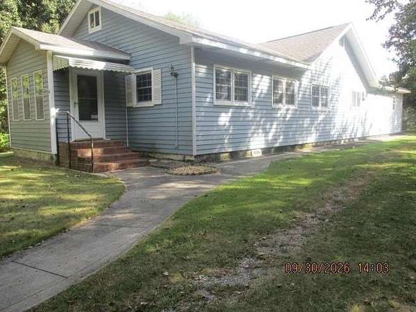 18 Acres of Land with Home for Sale in Vinemont, Alabama