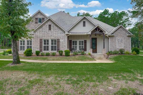 1.87 Acres of Land with Home for Sale in LaRue, Texas