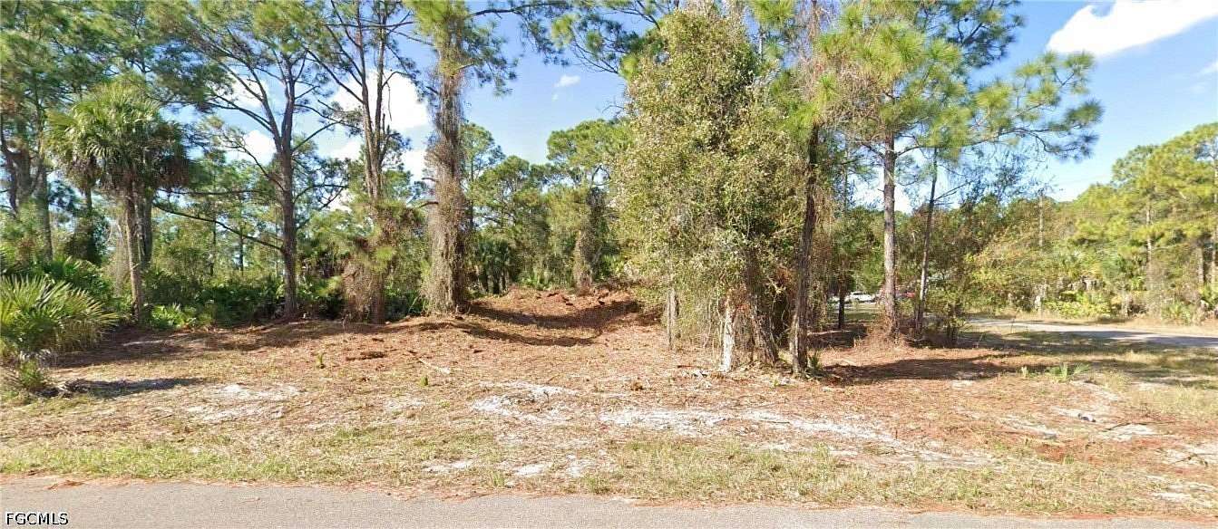 0.25 Acres of Residential Land for Sale in Lehigh Acres, Florida