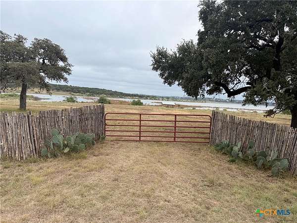 9.59 Acres of Residential Land for Sale in Canyon Lake, Texas