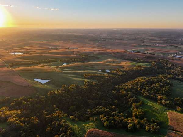 182 Acres of Land for Auction in Cascade, Iowa