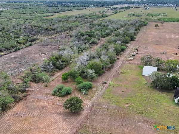 8.23 Acres of Agricultural Land for Sale in Victoria, Texas