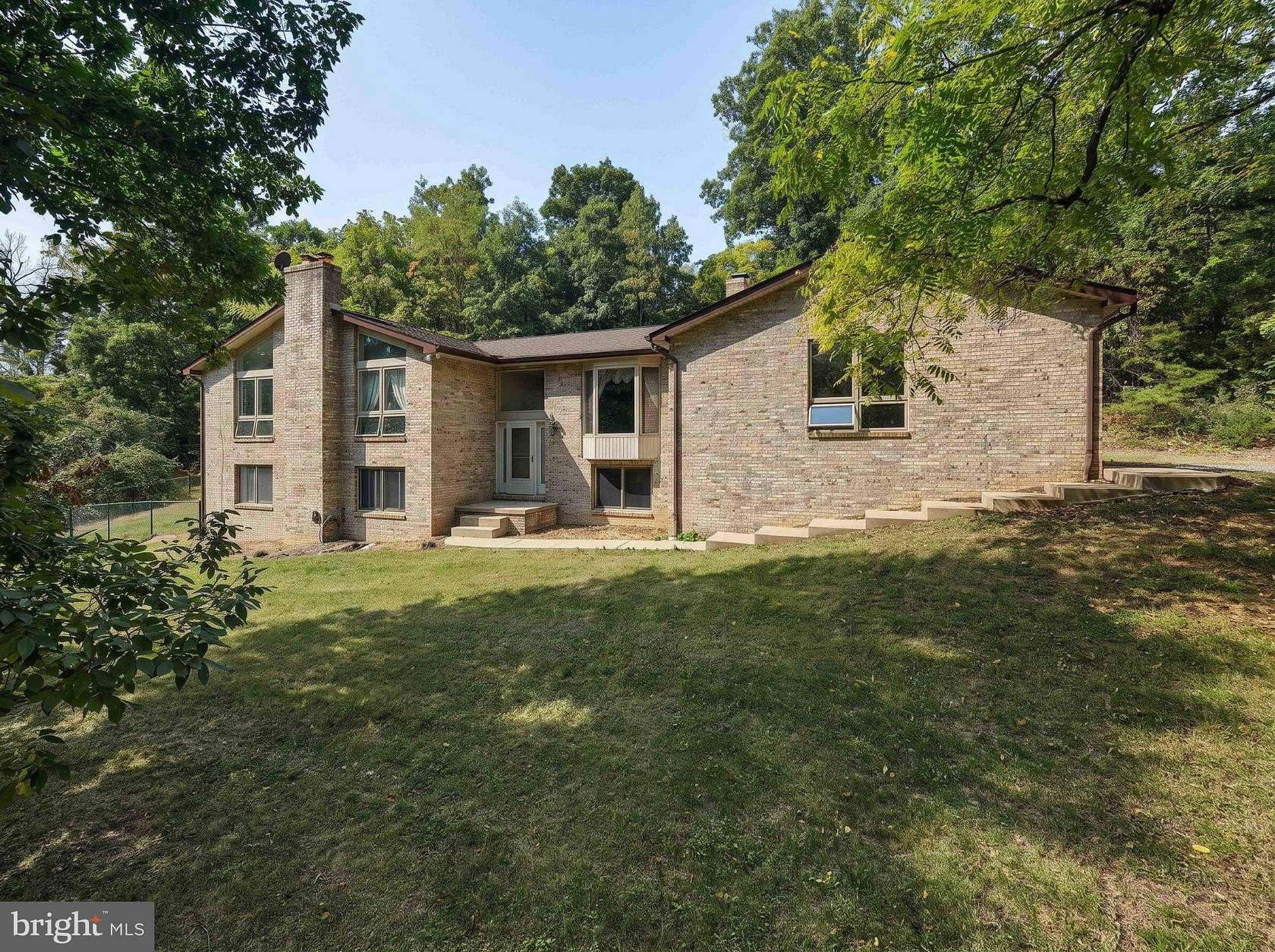 6.64 Acres of Land with Home for Sale in Woodstock, Virginia