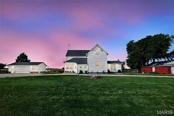 7 Acres of Land with Home for Sale in Nashville, Illinois