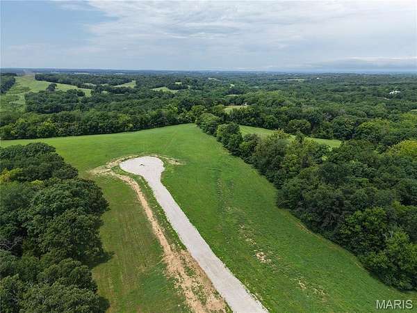 4.49 Acres of Residential Land for Sale in Villa Ridge, Missouri
