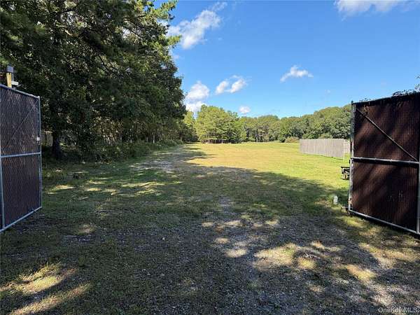 6.2 Acres of Land with Home for Sale in Manorville, New York