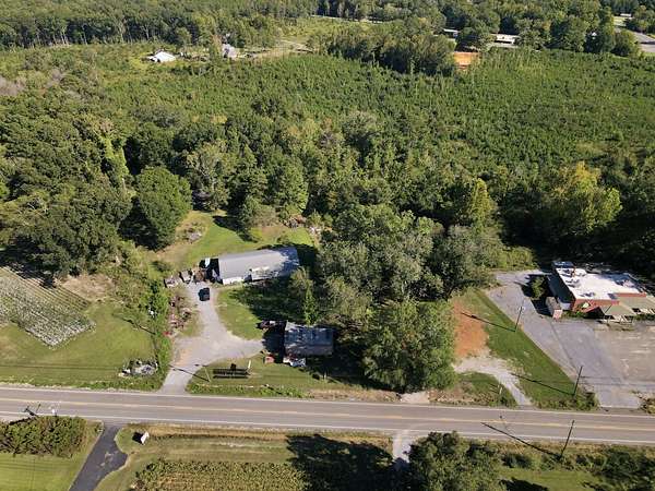 2.77 Acres of Commercial Land for Sale in Harpersville, Alabama