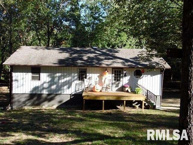 5.72 Acres of Land with Home for Sale in Havana, Illinois