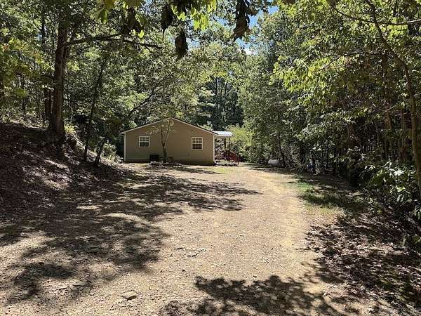 16 Acres of Recreational Land with Home for Sale in Vendor, Arkansas