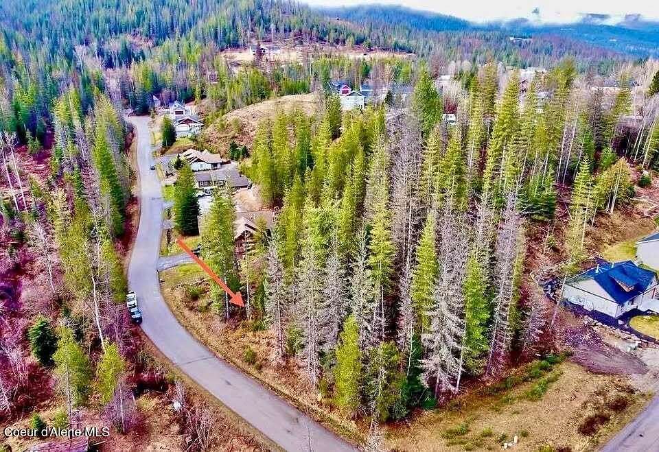 0.41 Acres of Residential Land for Sale in Pinehurst, Idaho
