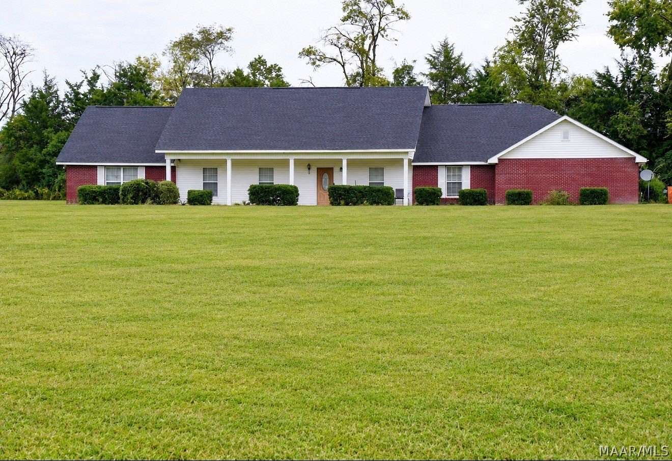 10 Acres of Land with Home for Sale in Montgomery, Alabama
