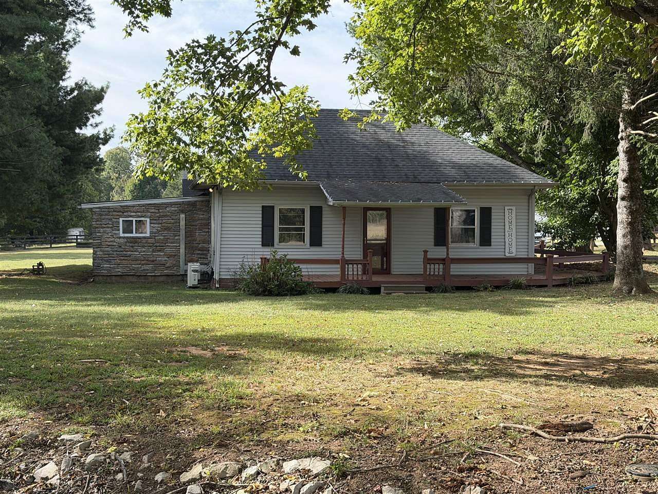 7 Acres of Land with Home for Sale in Franklin, Kentucky
