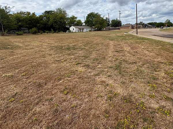 0.3 Acres of Land for Sale in Commerce, Texas