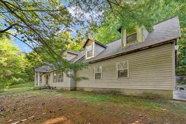 27 Acres of Land with Home for Sale in Staffordsville, Kentucky
