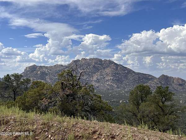 1.8 Acres of Land with Home for Sale in Prescott, Arizona