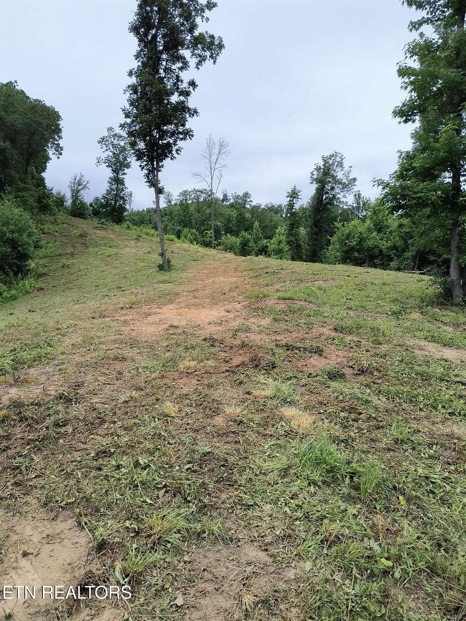 14 Acres of Land for Sale in Harriman, Tennessee