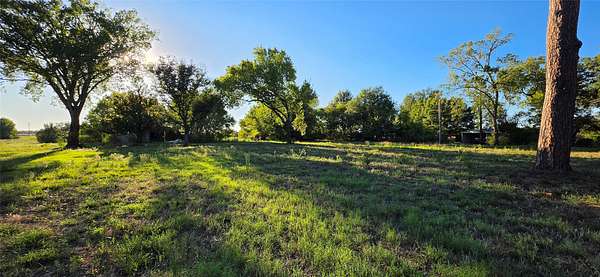 1.5 Acres of Residential Land for Sale in Grand Saline, Texas