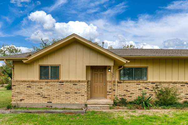 3.14 Acres of Land with Home for Lease in Granbury, Texas