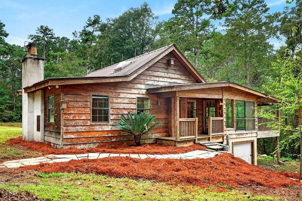 6 Acres of Land with Home for Sale in Picayune, Mississippi