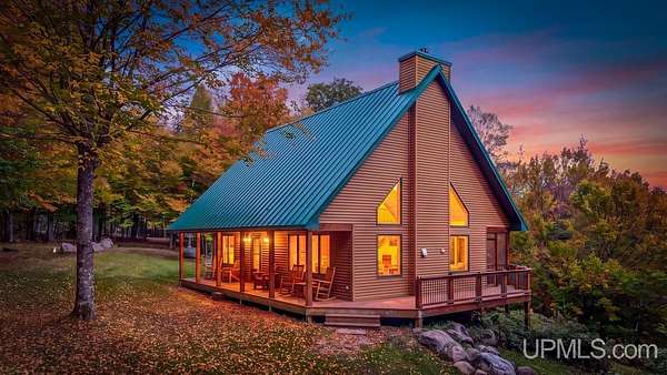 5.86 Acres of Land with Home for Sale in Silver Cliff Town, Wisconsin