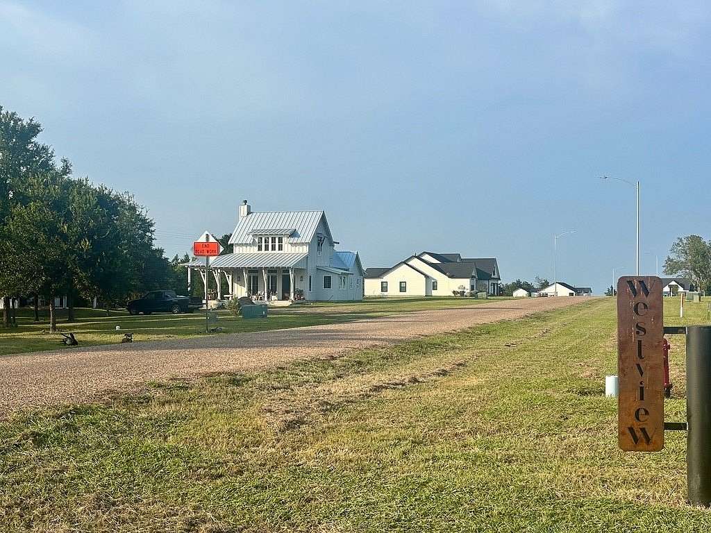 0.4 Acres of Land for Sale in Fayetteville, Texas