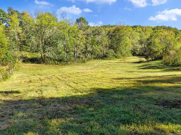 4.6 Acres of Residential Land for Sale in Irvine, Kentucky