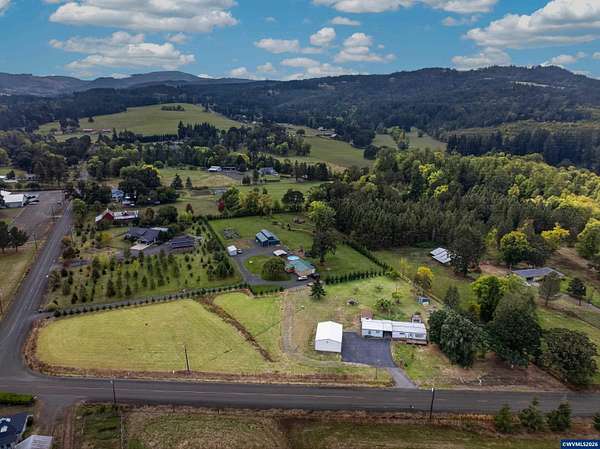 2.47 Acres of Land with Home for Sale in Lebanon, Oregon