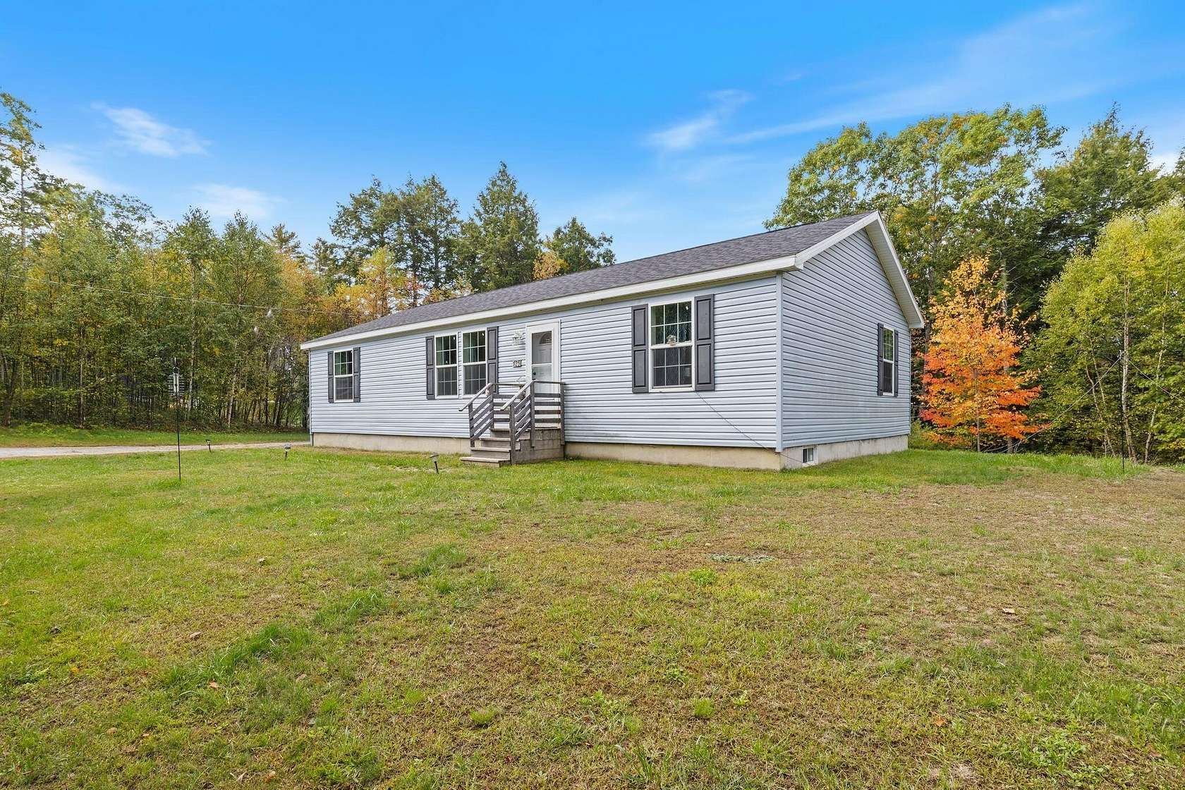 3.9 Acres of Land with Home for Sale in Damariscotta, Maine