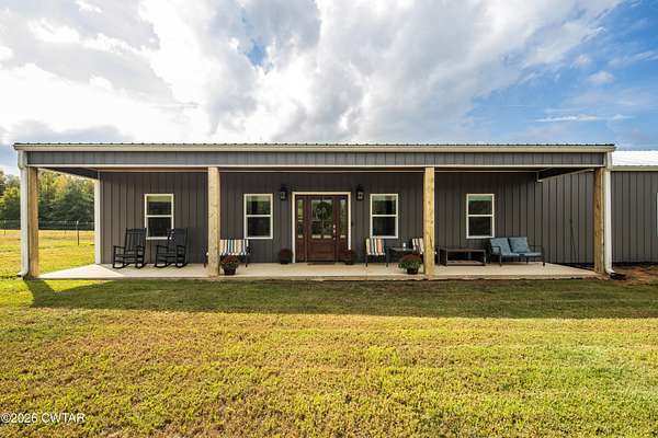 10 Acres of Land with Home for Sale in Middleton, Tennessee