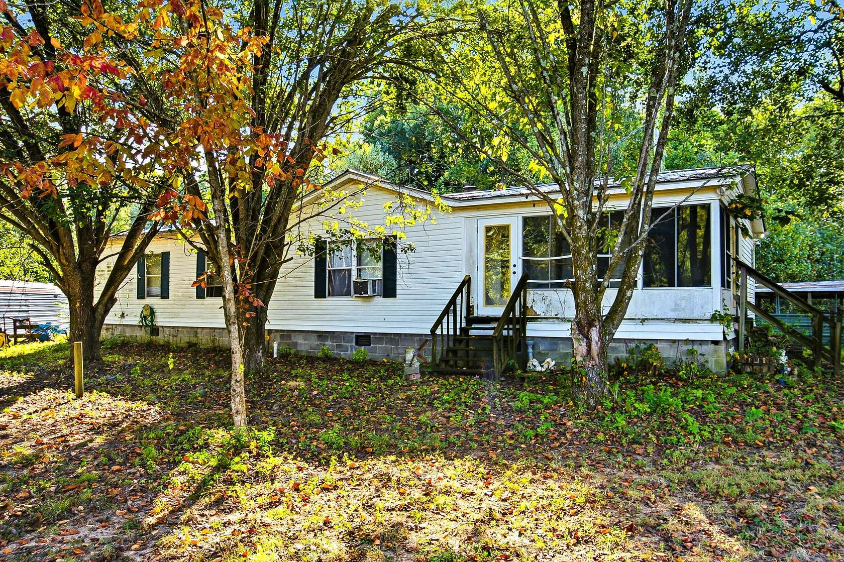 6.26 Acres of Land with Home for Sale in Springfield, Tennessee