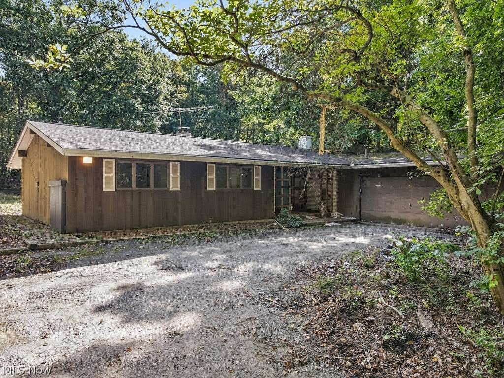 2.78 Acres of Land with Home for Sale in Medina, Ohio