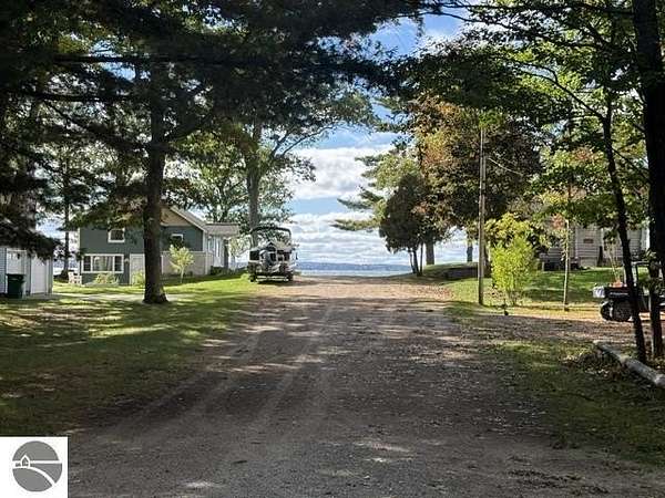 0.41 Acres of Residential Land for Sale in Houghton Lake, Michigan