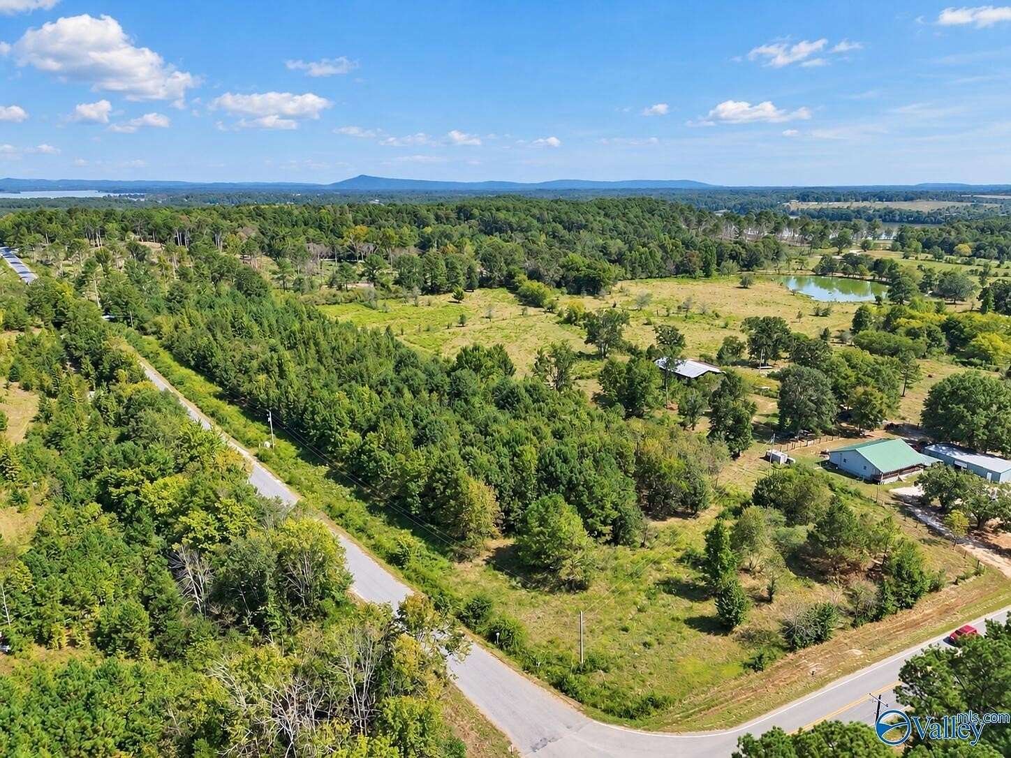 1 Acre of Residential Land for Sale in Centre, Alabama