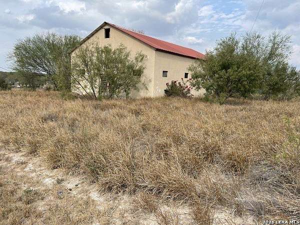 0.5 Acres of Land for Sale in Three Rivers, Texas