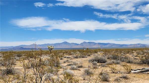 40 Acres of Land for Sale in Yucca, Arizona