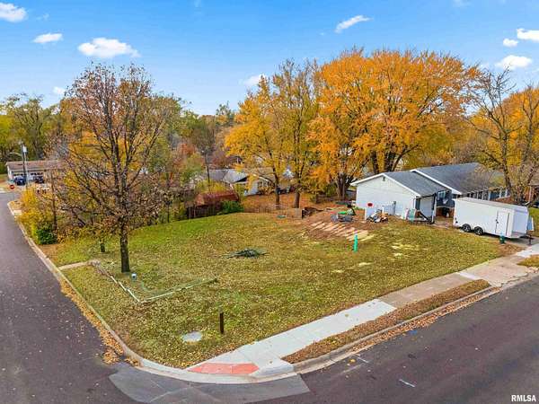 0.19 Acres of Residential Land for Sale in Pekin, Illinois