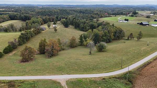 30 Acres of Land for Sale in Brodhead, Kentucky
