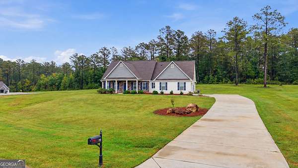 1.52 Acres of Land with Home for Sale in Barnesville, Georgia