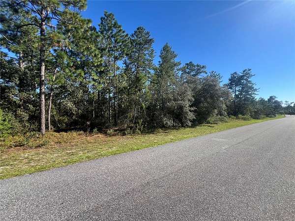 0.5 Acres of Residential Land for Sale in Citrus Springs, Florida
